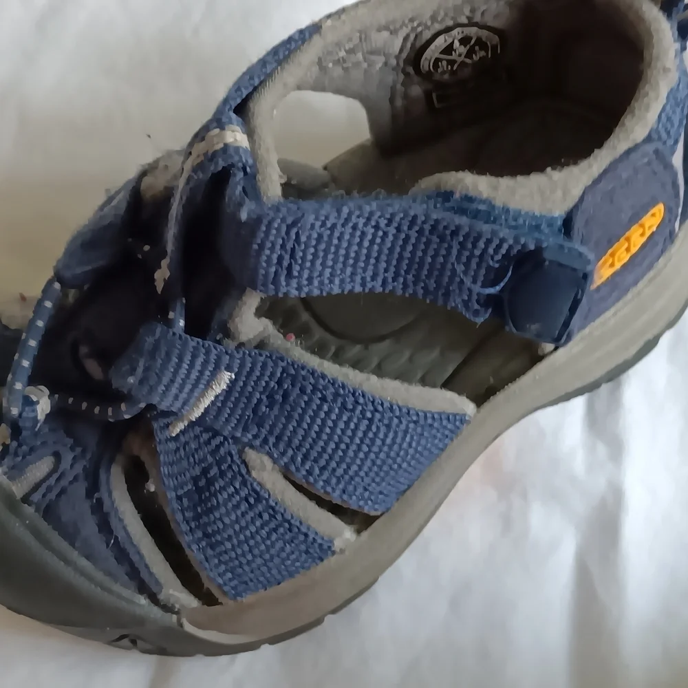 Keen comfortable durable